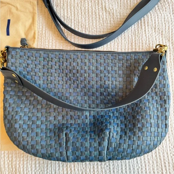 Clare V Sky Blue Woven Moyen Messenger - Picture 3 of 6